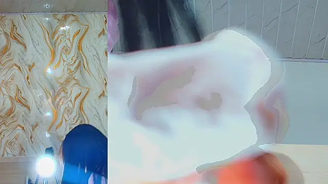 Snapshot of peachy__baby chatting on 05/19/26, 05:19 peachy baby online show from 05/19/26, 05:19