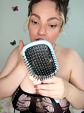 honey hornie online show from 06/14/26, 01:36