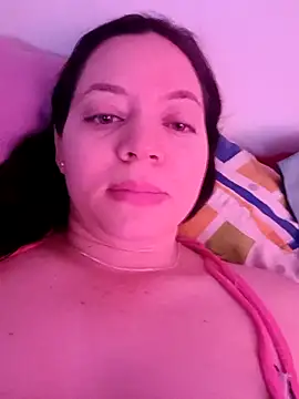 Miaesmeralda online show from 04/26/26, 01:31