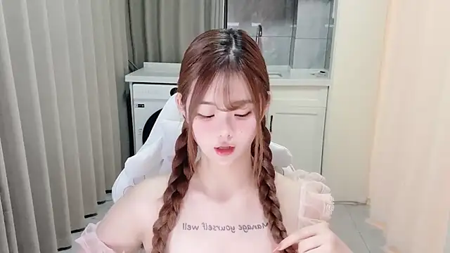 Snapshot of xiaoyugan_cute chatting on 07/10/26, 03:25 xiaoyugan cute online show from 07/10/26, 03:25