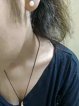 Snapshot of Monika_kumari6 chatting on 06/18/26, 03:27 Monika kumari6 online show from 06/18/26, 03:27