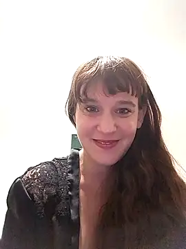 Snapshot of Maggie38 chatting on 05/18/26, 07:25 Maggie38 online show from 05/18/26, 07:25