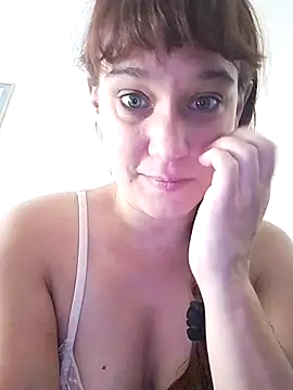 Snapshot of Maggie38 chatting on 07/17/26, 06:42 Maggie38 online show from 07/17/26, 06:42