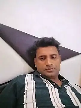 Snapshot of Faltu_Jijju chatting on 06/01/26, 03:52 Faltu Jijju online show from 06/01/26, 03:52