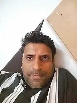 Snapshot of Faltu_Jijju chatting on 06/05/26, 04:35 Faltu Jijju online show from 06/05/26, 04:35