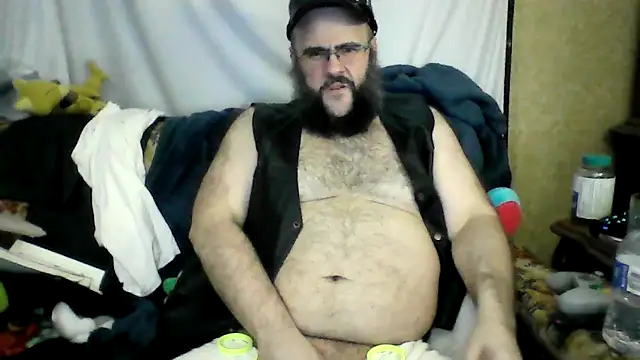 Snapshot of BriTheTopBear chatting on 05/06/26, 12:52 BriTheTopBear online show from 05/06/26, 12:52