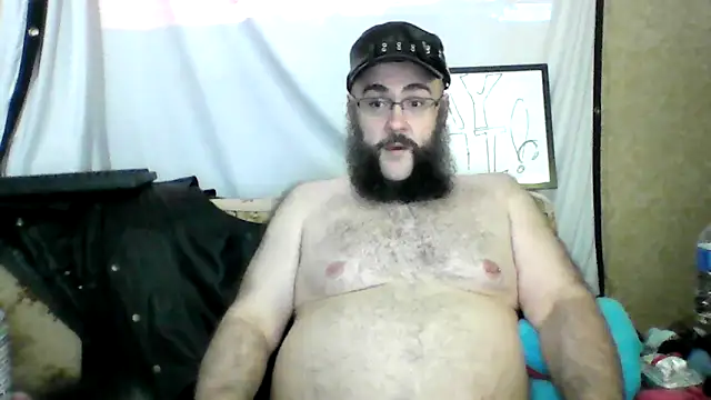 Snapshot of BriTheTopBear chatting on 05/19/26, 03:02 BriTheTopBear online show from 05/19/26, 03:02