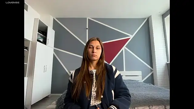 Snapshot of KatrinHapp chatting on 04/13/26, 06:19 KatrinHapp online show from 04/13/26, 06:19