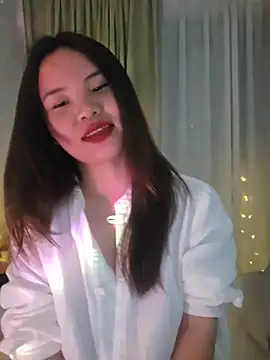 Snapshot of GUGU11211 chatting on 04/07/26, 08:20 GUGU11211 online show from 04/07/26, 08:20