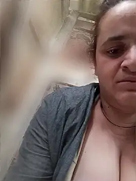 AnabelBexley online show from 04/14/26, 06:08