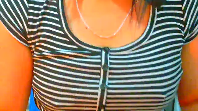 Snapshot of MojaditPussy chatting on 04/13/26, 08:47 MojaditPussy online show from 04/13/26, 08:47