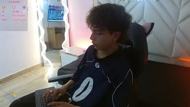 Elian tay online show from 04/08/26, 11:32