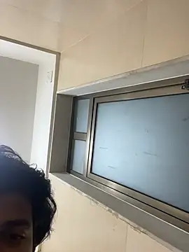 sunnyroy26 online show from 04/07/26, 07:42