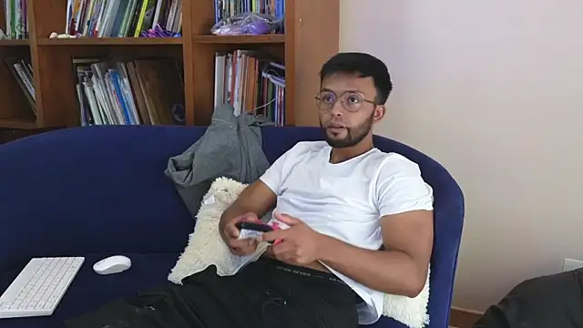 Snapshot of bbctoptwink chatting on 04/06/26, 05:14 bbctoptwink online show from 04/06/26, 05:14