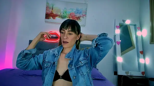 Lorena sweet33 online show from 05/05/26, 01:41