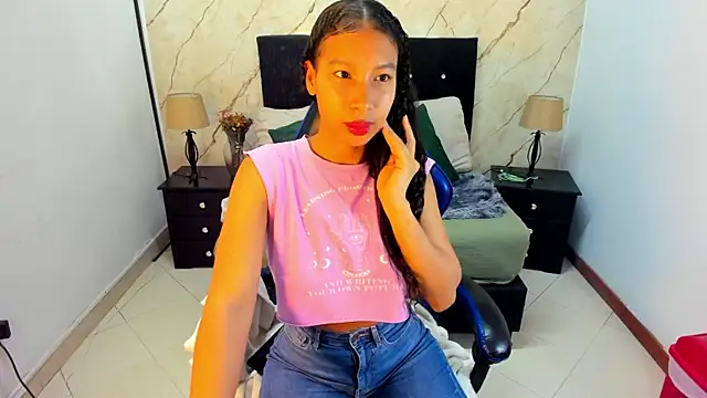 Snapshot of hasley_cute chatting on 05/21/26, 10:06 hasley cute online show from 05/21/26, 10:06