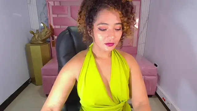 Snapshot of Brittany_ch chatting on 04/11/26, 08:13 Brittany ch online show from 04/11/26, 08:13