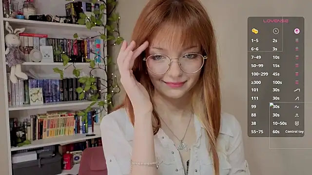 Lilyrin online show from 05/19/26, 08:15