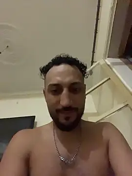Snapshot of legende59 chatting on 06/11/26, 12:32 legende59 online show from 06/11/26, 12:32