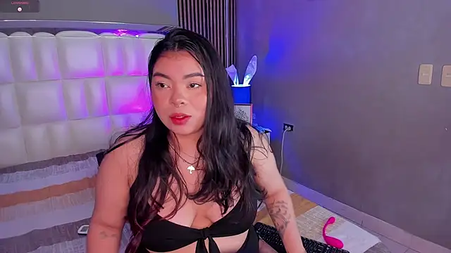 Snapshot of ROSELEI_ chatting on 04/08/26, 12:38 ROSELEI online show from 04/08/26, 12:38