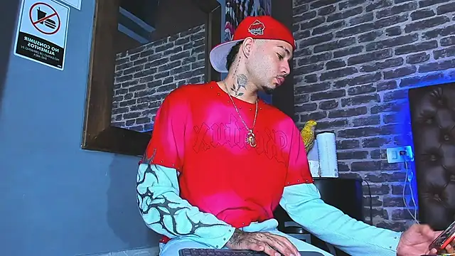Daniel huge22 online show from 06/14/26, 03:03