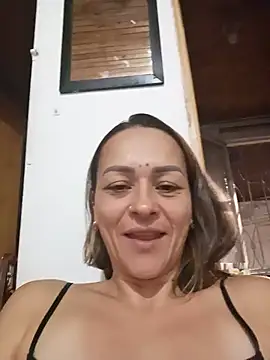 lia damasco online show from 06/24/26, 04:55
