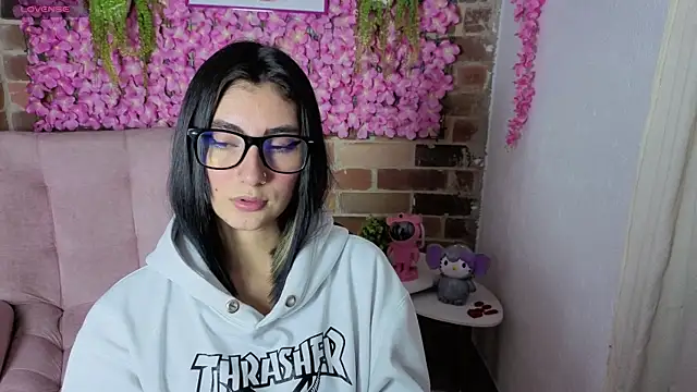 darknesscosplayer56 online show from 04/08/26, 11:16