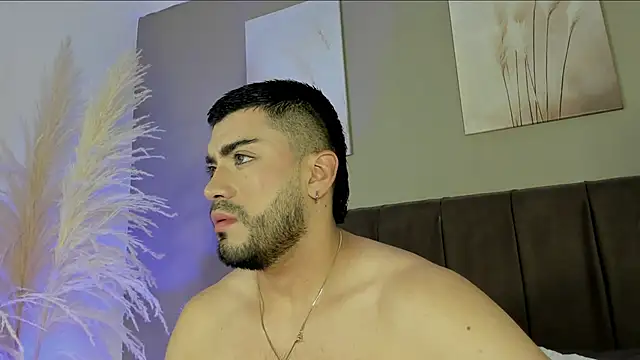 Snapshot of Alexander_Diazz chatting on 05/23/26, 02:54 Alexander Diazz online show from 05/23/26, 02:54