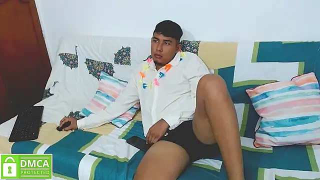 Snapshot of Denzel_Ass26 chatting on 05/03/26, 10:27 Denzel Ass26 online show from 05/03/26, 10:27