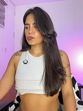 Snapshot of holaRosa chatting on 07/17/26, 10:58 holaRosa online show from 07/17/26, 10:58