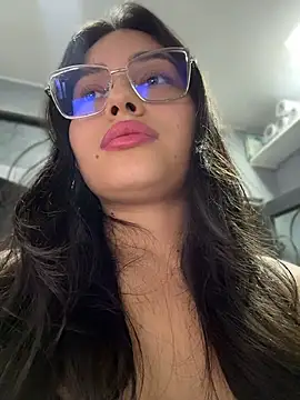 Snapshot of VioletRousee chatting on 06/15/26, 08:22 VioletRousee online show from 06/15/26, 08:22