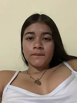 Snapshot of Kloe_zaf chatting on 05/12/26, 05:59 Kloe zaf online show from 05/12/26, 05:59