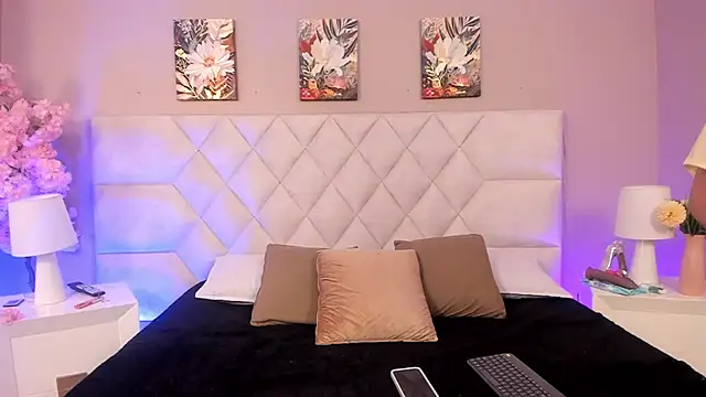 Victoria  lee online show from 04/30/26, 03:13