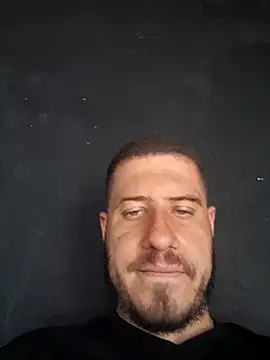 Snapshot of polaco1499 chatting on 04/14/26, 04:35 polaco1499 online show from 04/14/26, 04:35