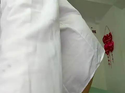 Carolinaa-03 online show from 04/09/26, 11:43