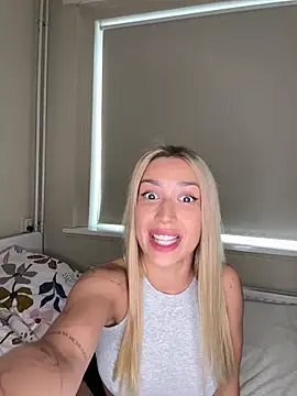 BlondeChiara online show from 04/19/26, 04:17