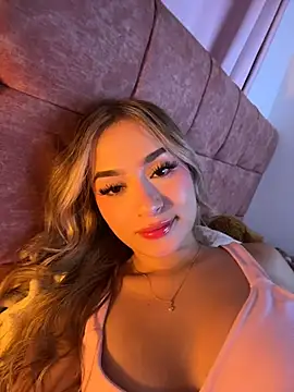 AmyRusso online show from 07/22/26, 04:15