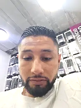 Snapshot of DiegoDass chatting on 04/08/26, 08:42 DiegoDass online show from 04/08/26, 08:42