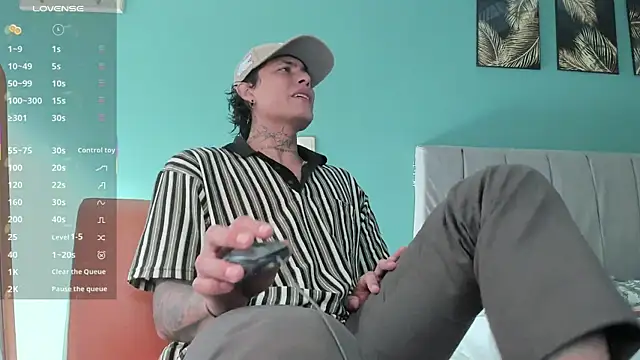 Snapshot of Damian_Romanoff chatting on 06/02/26, 12:51 Damian Romanoff online show from 06/02/26, 12:51
