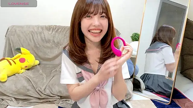 Snapshot of _tsukichan chatting on 04/13/26, 02:50 tsukichan online show from 04/13/26, 02:50