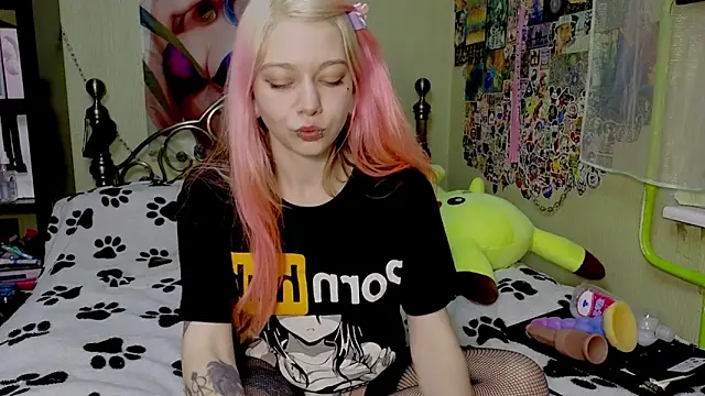 Sansarella online show from 03/20/25, 05:15