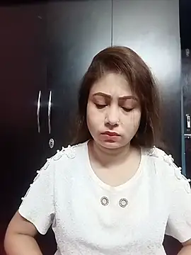 Snapshot of Hot_Soniya_08 chatting on 07/09/26, 09:46 Hot Soniya 08 online show from 07/09/26, 09:46
