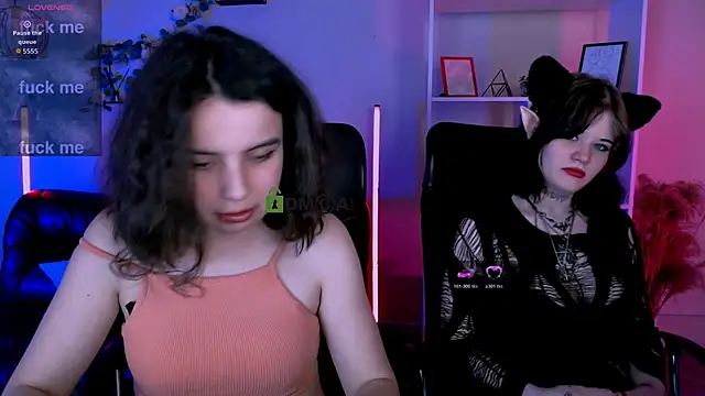 Snapshot of mia_mooon_ chatting on 06/01/26, 10:50 mia mooon online show from 06/01/26, 10:50