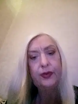 Julia20X online show from 04/17/26, 11:35