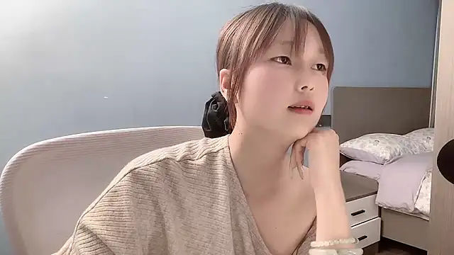 Snapshot of Xiaoqing00 chatting on 04/18/26, 02:21 Xiaoqing00 online show from 04/18/26, 02:21