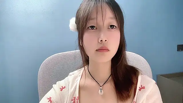 Snapshot of Xiaoqing00 chatting on 04/29/26, 02:43 Xiaoqing00 online show from 04/29/26, 02:43