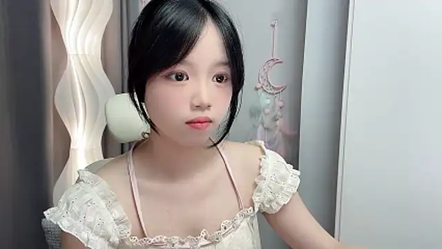 Snapshot of Xiaoqing00 chatting on 05/30/26, 05:37 Xiaoqing00 online show from 05/30/26, 05:37