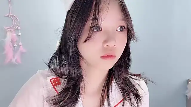 Snapshot of Xiaoqing00 chatting on 07/04/26, 04:51 Xiaoqing00 online show from 07/04/26, 04:51
