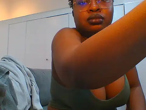 Snapshot of TwerkingTemptress chatting on 05/06/26, 08:36 TwerkingTemptress online show from 05/06/26, 08:36