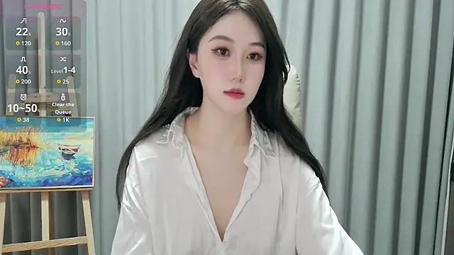 Snapshot of LUNYI-CC chatting on 05/28/26, 10:45 LUNYI-CC online show from 05/28/26, 10:45